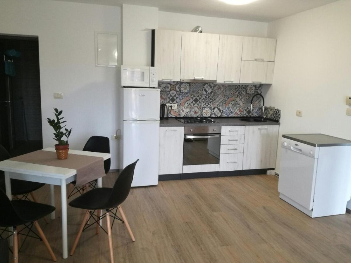 Apartman Mimi ลอฟราน ภายนอก รูปภาพ