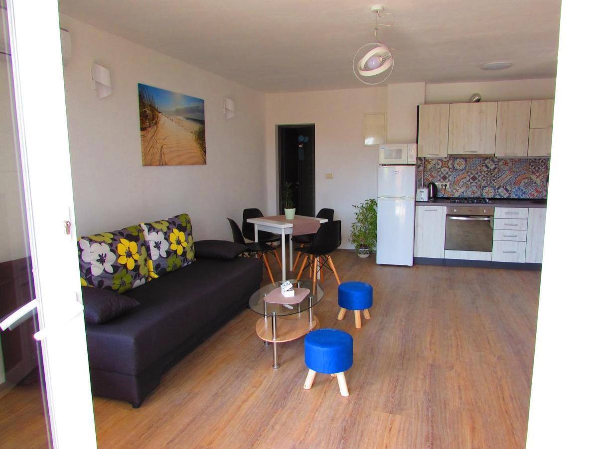 Apartman Mimi ลอฟราน ภายนอก รูปภาพ