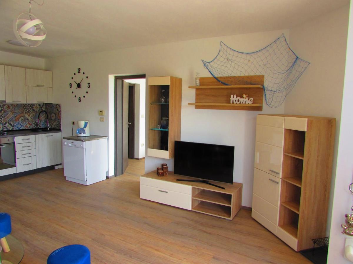 Apartman Mimi ลอฟราน ภายนอก รูปภาพ
